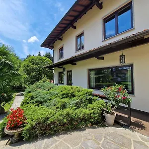 Sarchi Bed and breakfast
